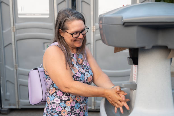 Porta potty delivery and setup in Cedar Rapids, IA